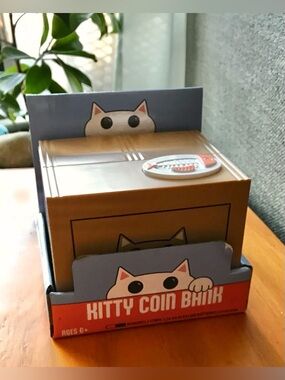 2/$10 NEW Kitty Coin Bank Fun Way To Save Coins Money Bank Cat Paw Grabs Coins